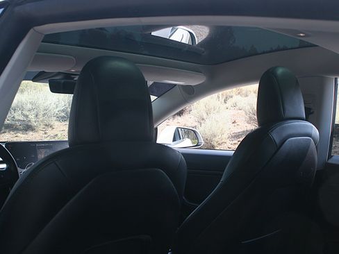 Used 2020 Tesla Model 3 Long Range image 28