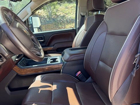 Used 2017 Chevrolet Silverado 3500 High Country w/ Duramax Plus Package AWD/4WD image 1
