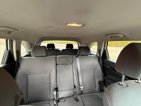 Used 2019 Kia Sorento L image 9