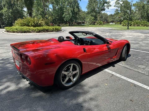 Used 2005 Chevrolet Corvette Convertible w/ Preferred Equipment Group RWD image 5