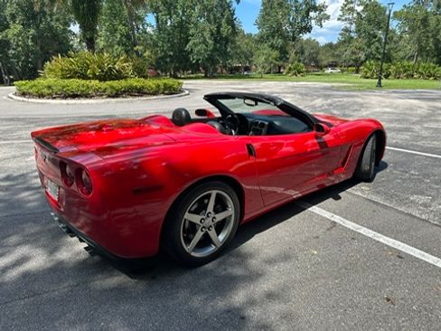 Used 2005 Chevrolet Corvette Convertible w/ Preferred Equipment Group RWD image 5