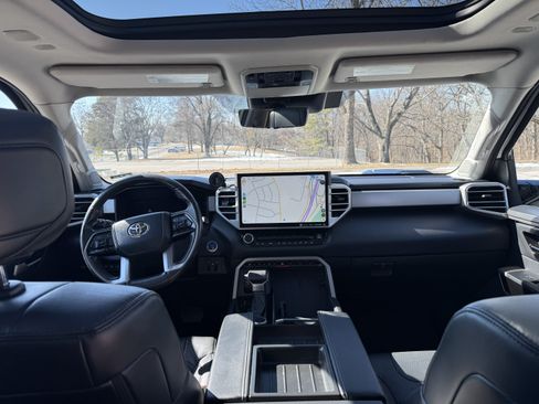 Used 2023 Toyota Tundra Limited image 10