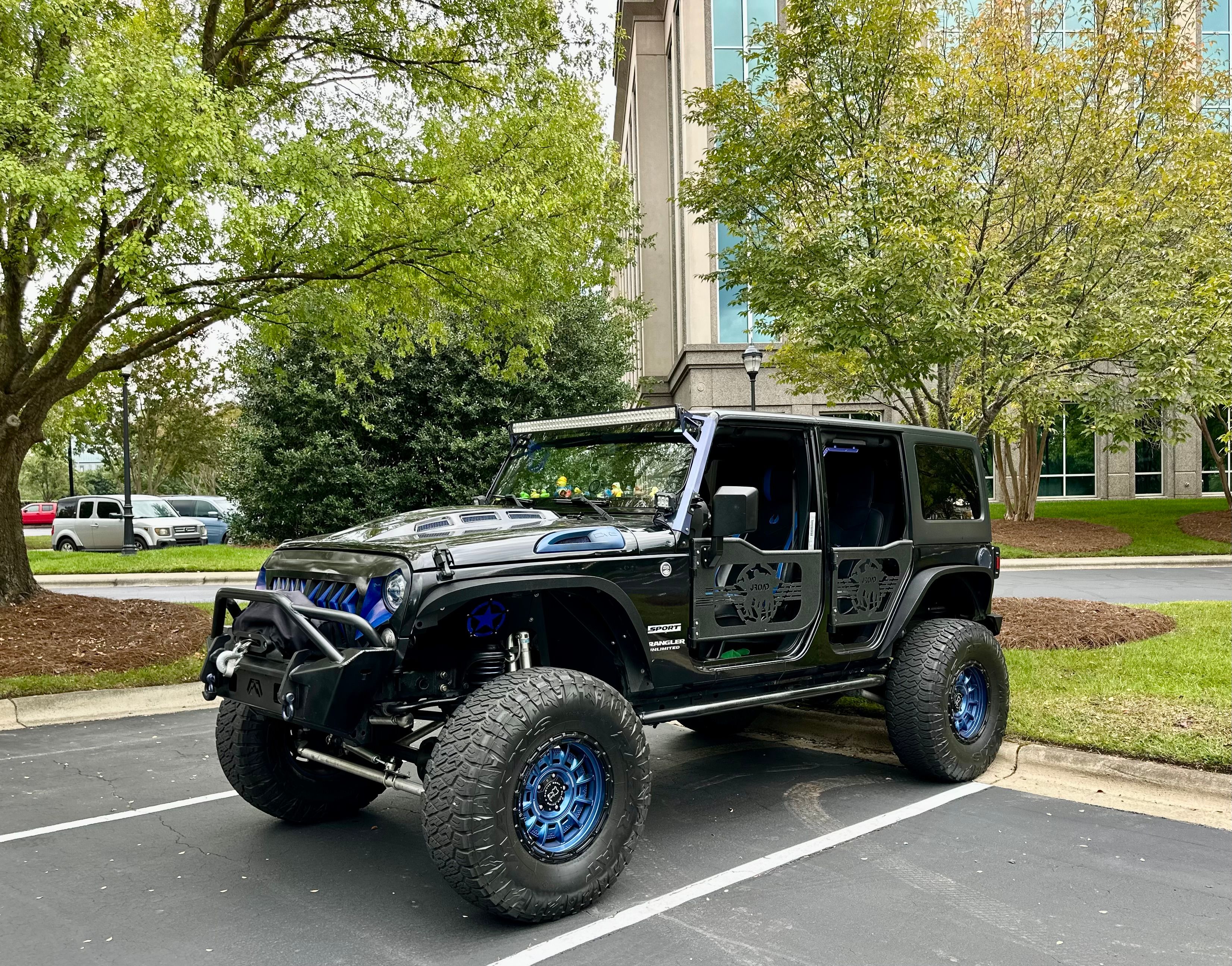 Used 2015 Jeep Wrangler Unlimited Sport w/ Power Convenience Group AWD/4WD image 11