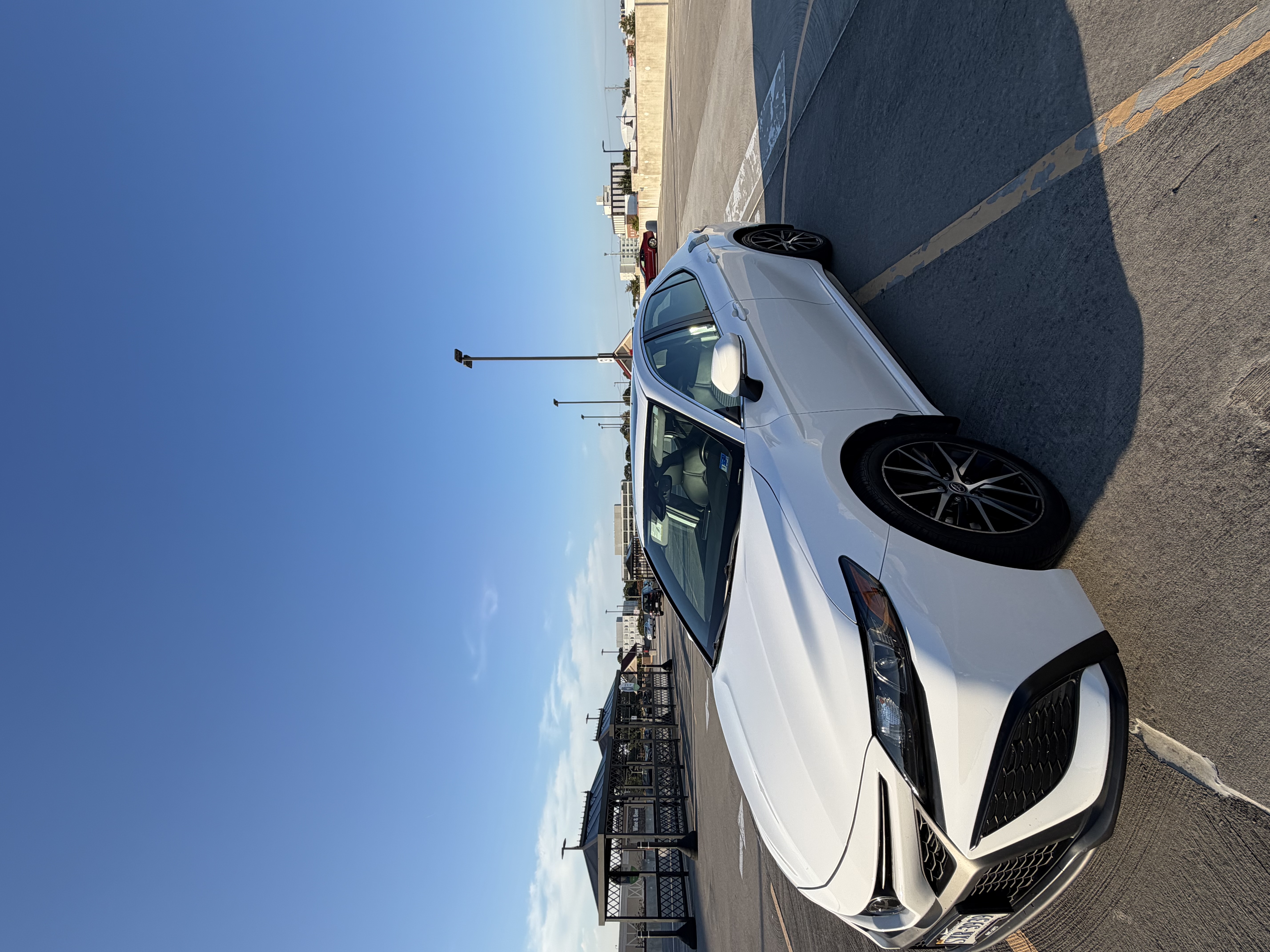 Used 2023 Toyota Camry SE w/ Convenience Package FWD image 4