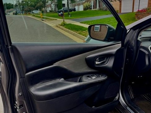 Used 2017 Nissan Murano S w/ Navigation Package image 12