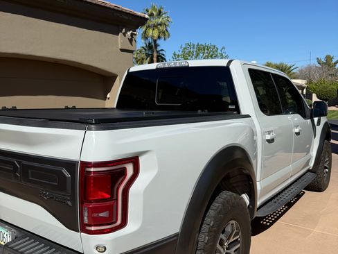 Used 2017 Ford F150 Raptor w/ Equipment Group 802A Luxury image 11