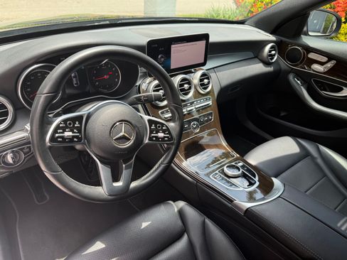 Used 2019 Mercedes-Benz C 300 Sedan image 9