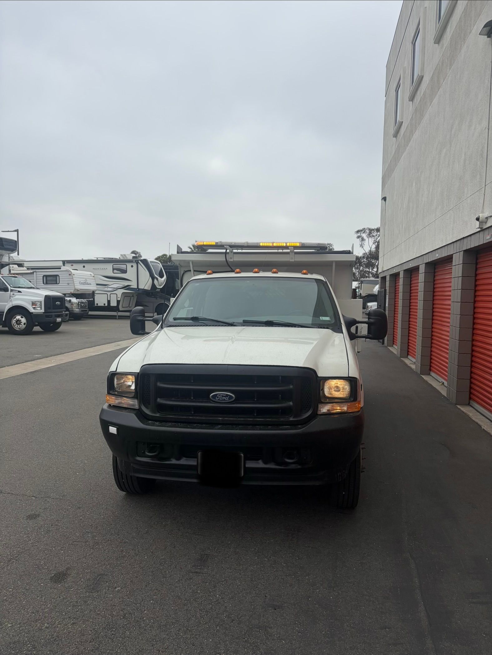 Used 2002 Ford F550 2WD Regular Cab Super Duty image 11