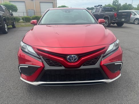 Used 2024 Toyota Camry XSE w/ Cold Weather Package FWD image 10
