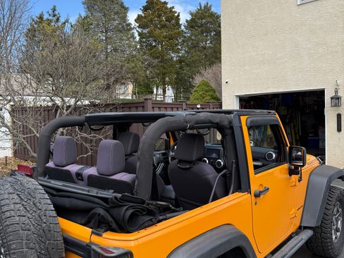 Used 2013 Jeep Wrangler Rubicon w/ PWR Convenience Group image 15