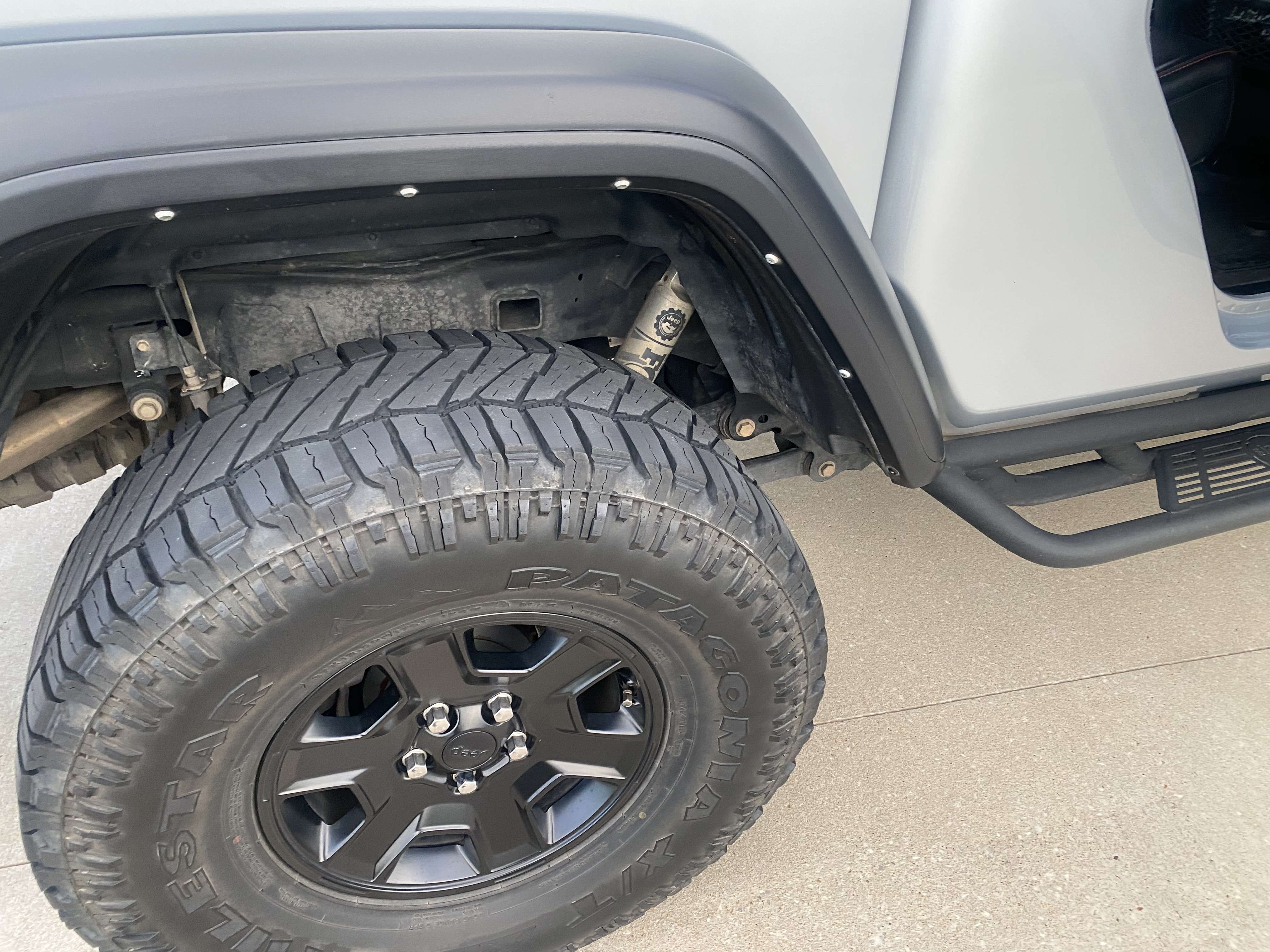 Used 2022 Jeep Gladiator Rubicon w/ LED Lighting Group AWD/4WD image 14