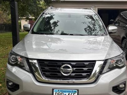 Used 2019 Nissan Pathfinder SV
