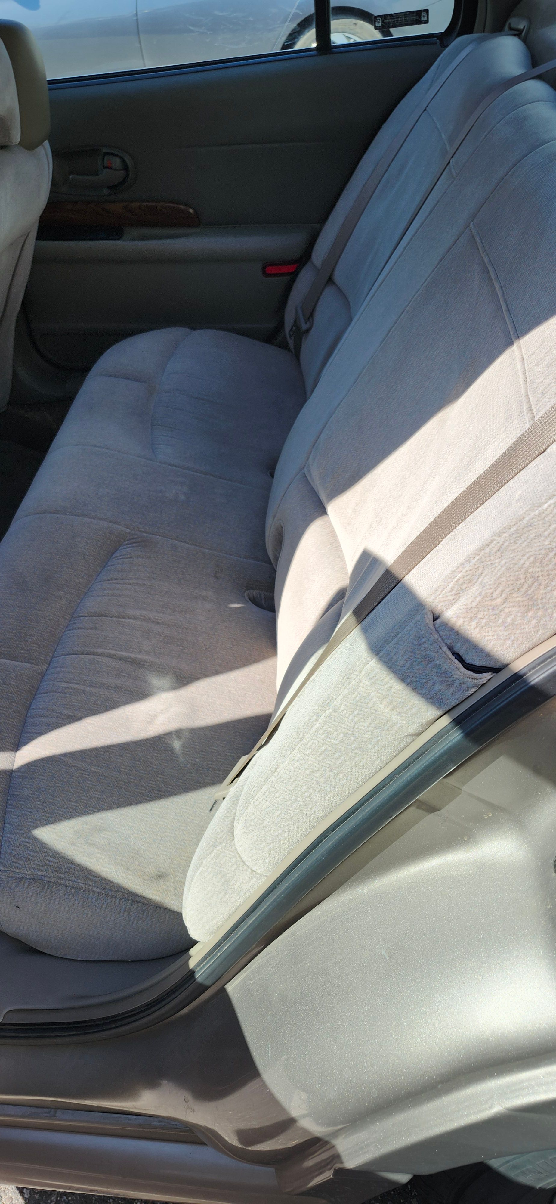 Used 2001 Buick Le Sabre Custom w/ Luxury Pkg FWD image 18
