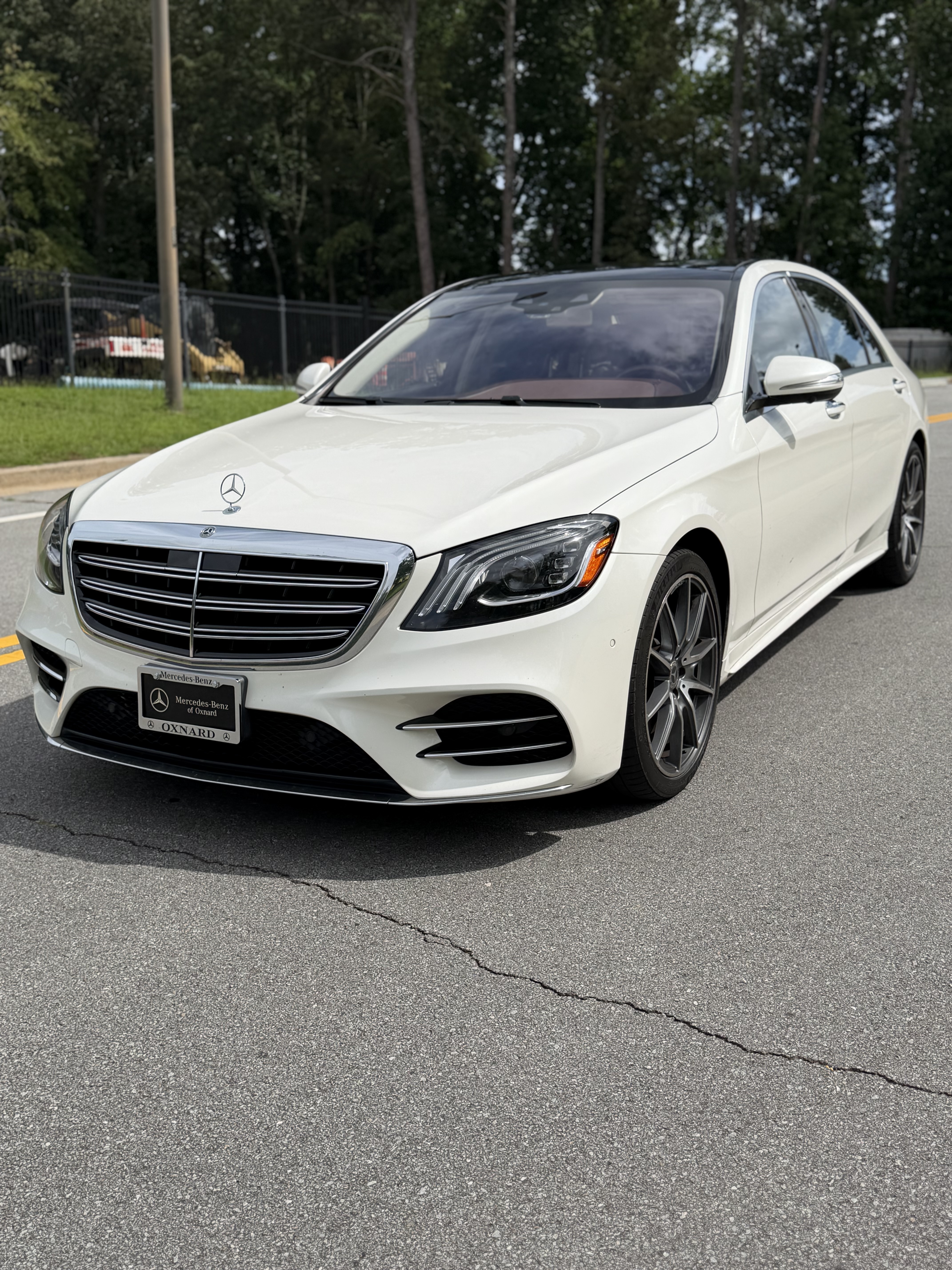 Used 2018 Mercedes-Benz S 560 Sedan image 2
