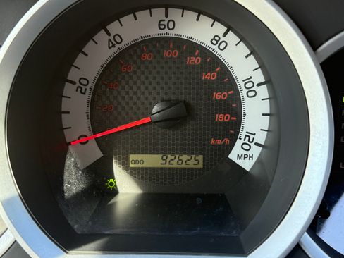 Used 2013 Toyota Tacoma PreRunner image 12