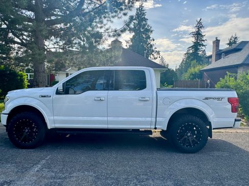 Used 2020 Ford F150 Lariat w/ Equipment Group 502A Luxury image 2