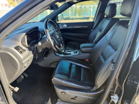 Used 2020 Jeep Grand Cherokee Limited w/ Premium Lighting Group image 11