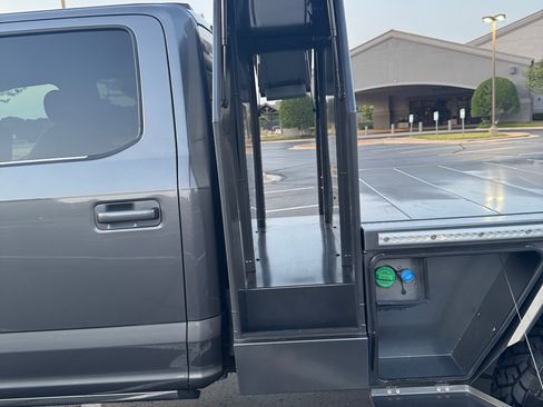 Used 2022 Ford F350 Platinum AWD/4WD image 19