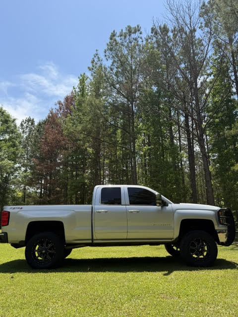 Used 2015 Chevrolet Silverado 1500 LT w/ All Star Edition AWD/4WD image 14