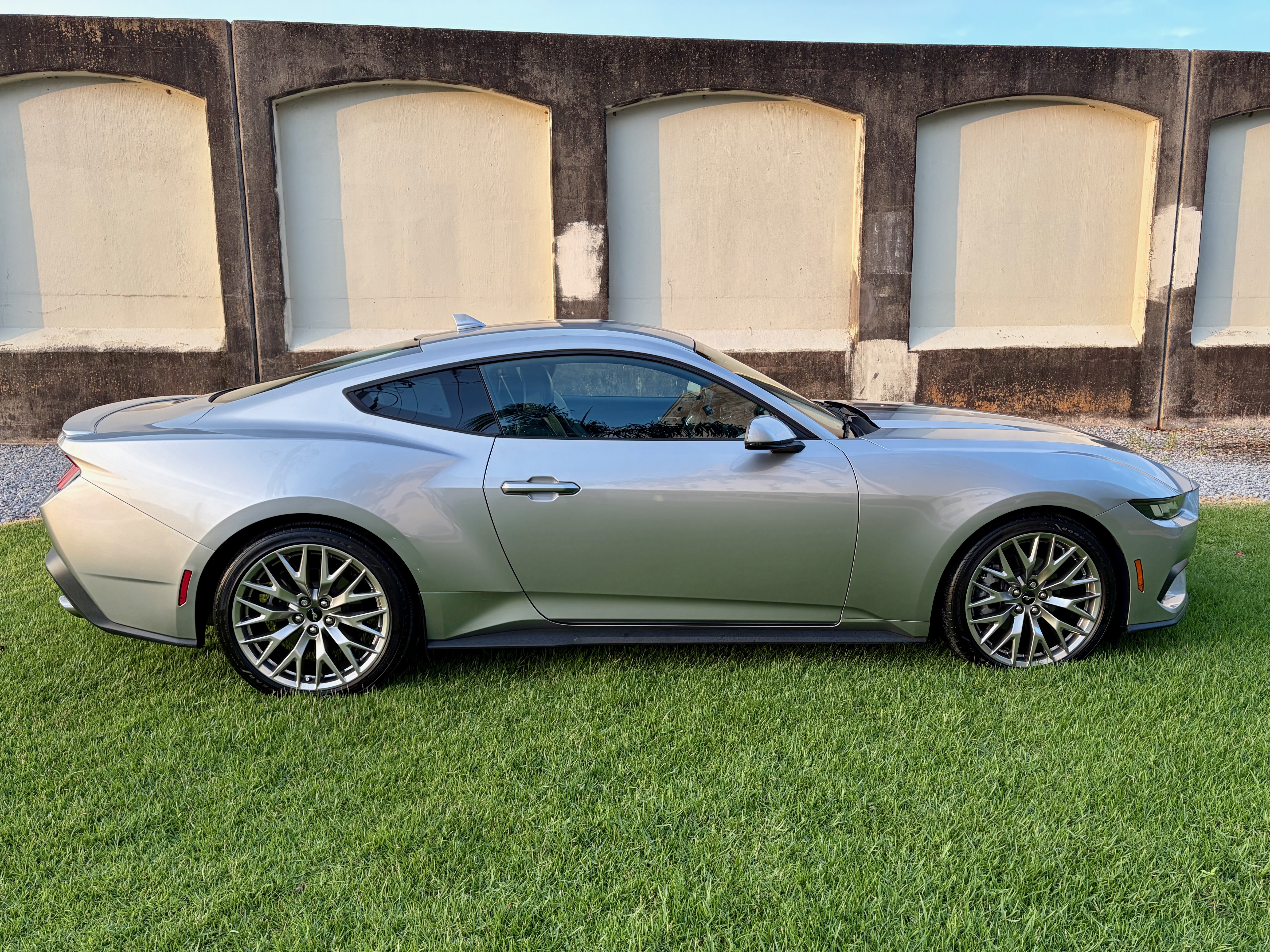Used 2024 Ford Mustang Premium RWD image 10
