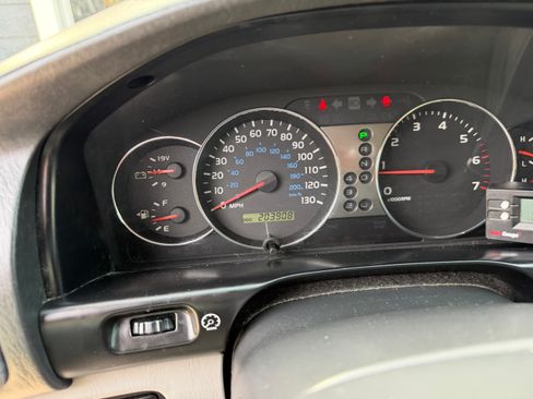 Used 2006 Toyota Land Cruiser image 28