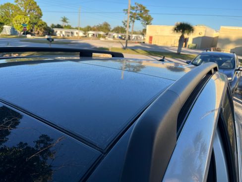 Used 2010 Mercedes-Benz GLK 350 4MATIC image 12