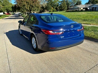 Used 2025 Toyota Camry LE FWD image 1