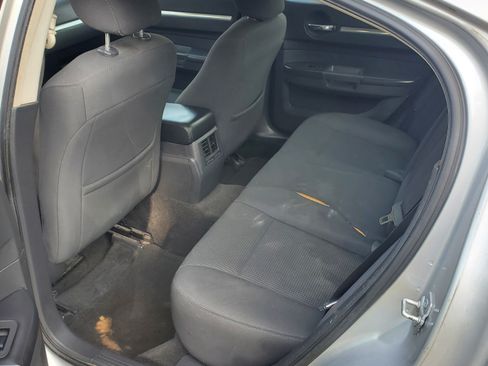 Used 2009 Dodge Charger SXT image 3