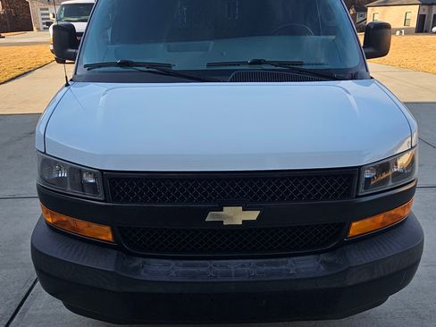 Used 2020 Chevrolet Express 2500 Extended w/ Driver Convenience Package image 8