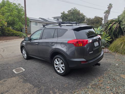 Used 2014 Toyota RAV4 Limited image 5