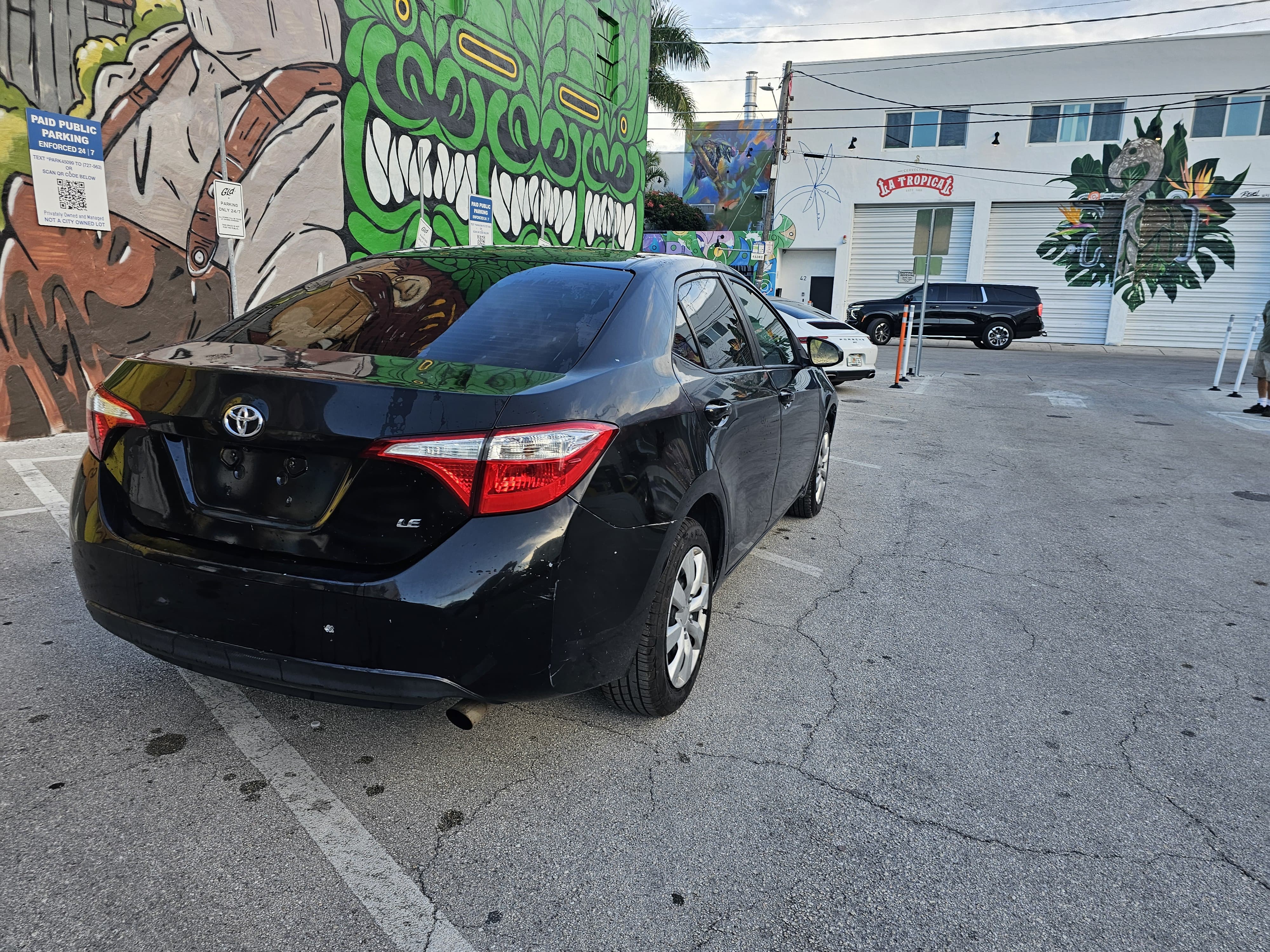 Used 2015 Toyota Corolla LE FWD image 10