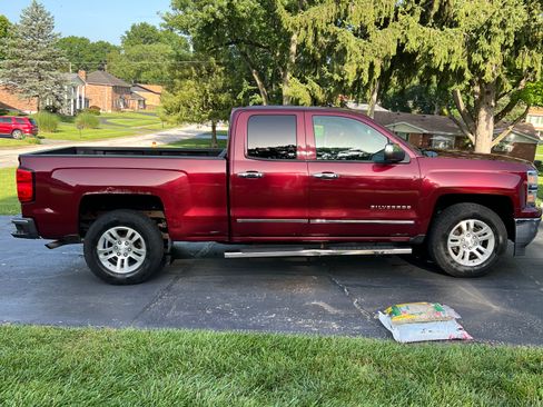 Used 2014 Chevrolet Silverado 1500 LT w/ All Star Edition RWD image 2