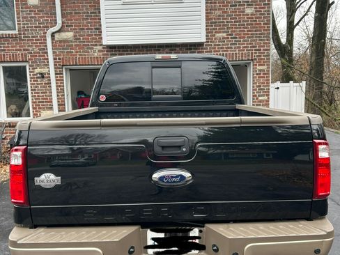 Used 2013 Ford F250 King Ranch w/ King Ranch w/Chrome Pkg image 4