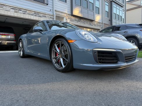 Used 2017 Porsche 911 Carrera S image 6
