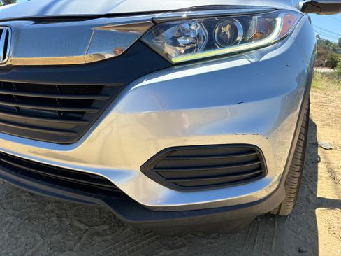 Used 2019 Honda HR-V LX image 11