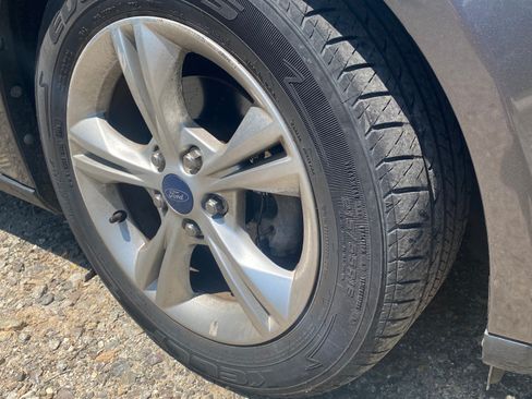 Used 2013 Ford Focus SE FWD image 13