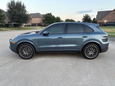 Used 2020 Porsche Cayenne S AWD/4WD image 5