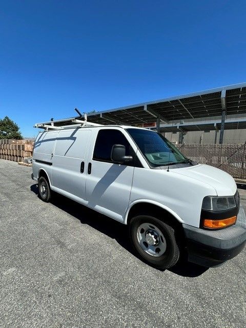 Used 2020 Chevrolet Express 2500 w/ Communications Package RWD image 2