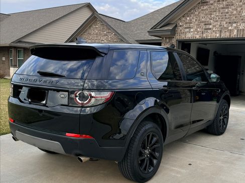 Used 2018 Land Rover Discovery Sport HSE image 6