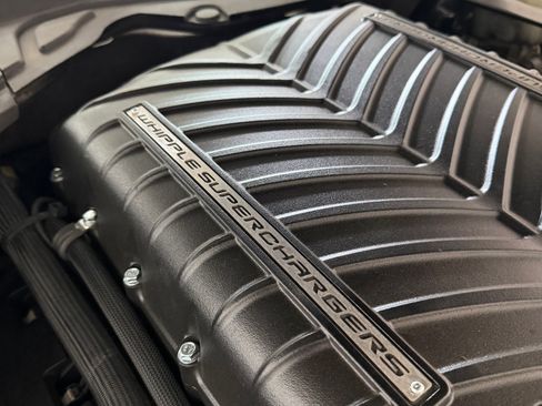 Used 2016 Ford Mustang Shelby GT350 w/ Technology Package image 2