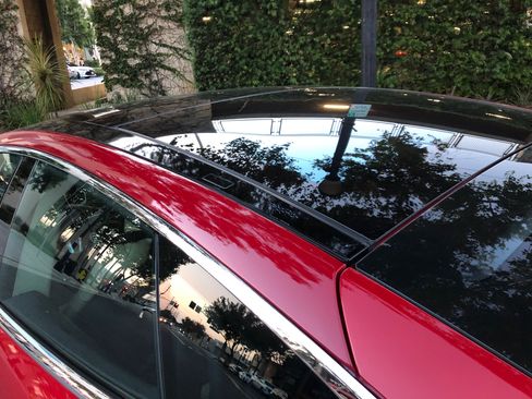 Used 2016 Tesla Model S 70D image 5