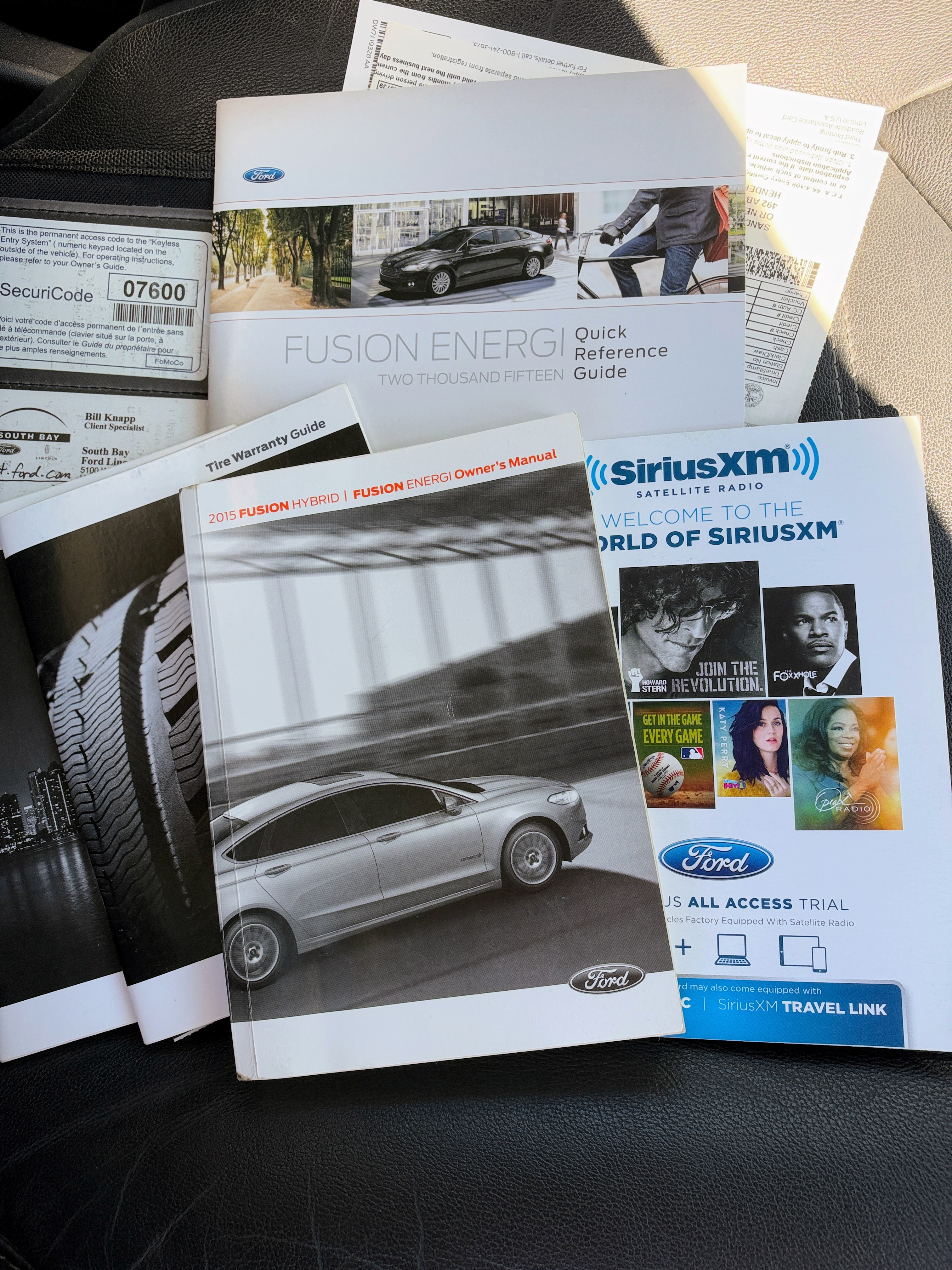 Used 2015 Ford Fusion Energi SE FWD image 18