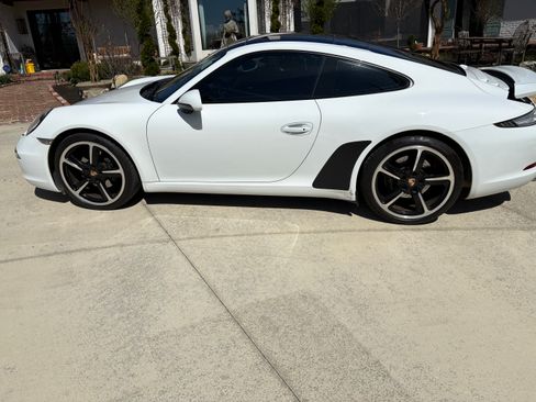 Used 2014 Porsche 911 Carrera image 15
