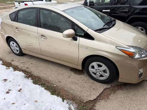 Used 2010 Toyota Prius Three image 4
