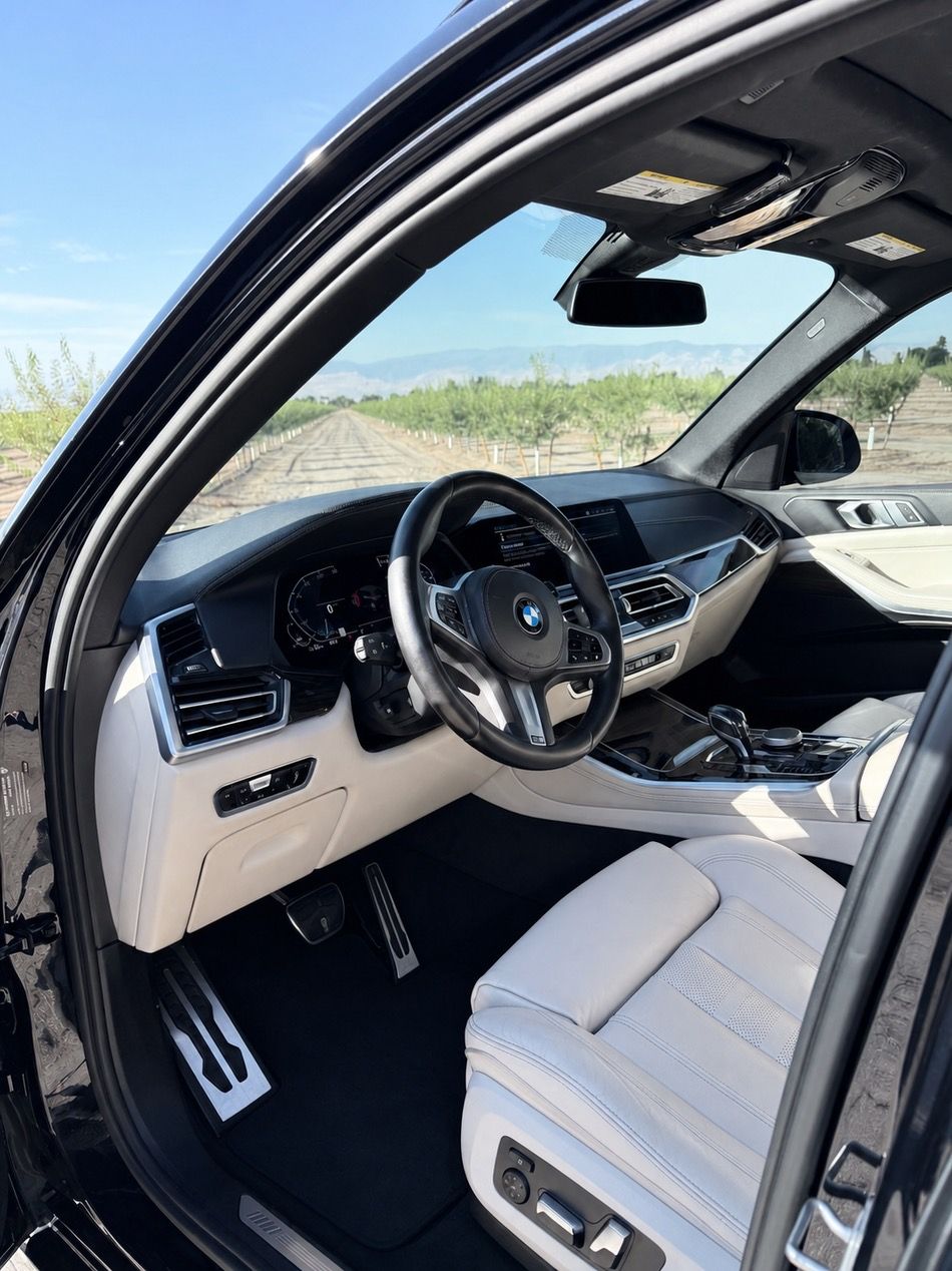 Used 2020 BMW X5 sDrive40i w/ M Sport Package RWD image 12