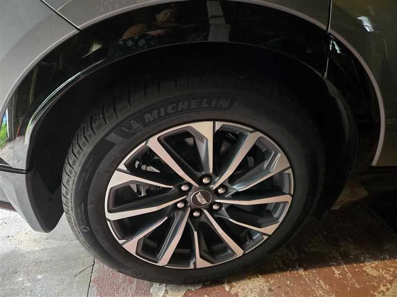 Used 2024 Cadillac Lyriq Sport AWD/4WD image 10