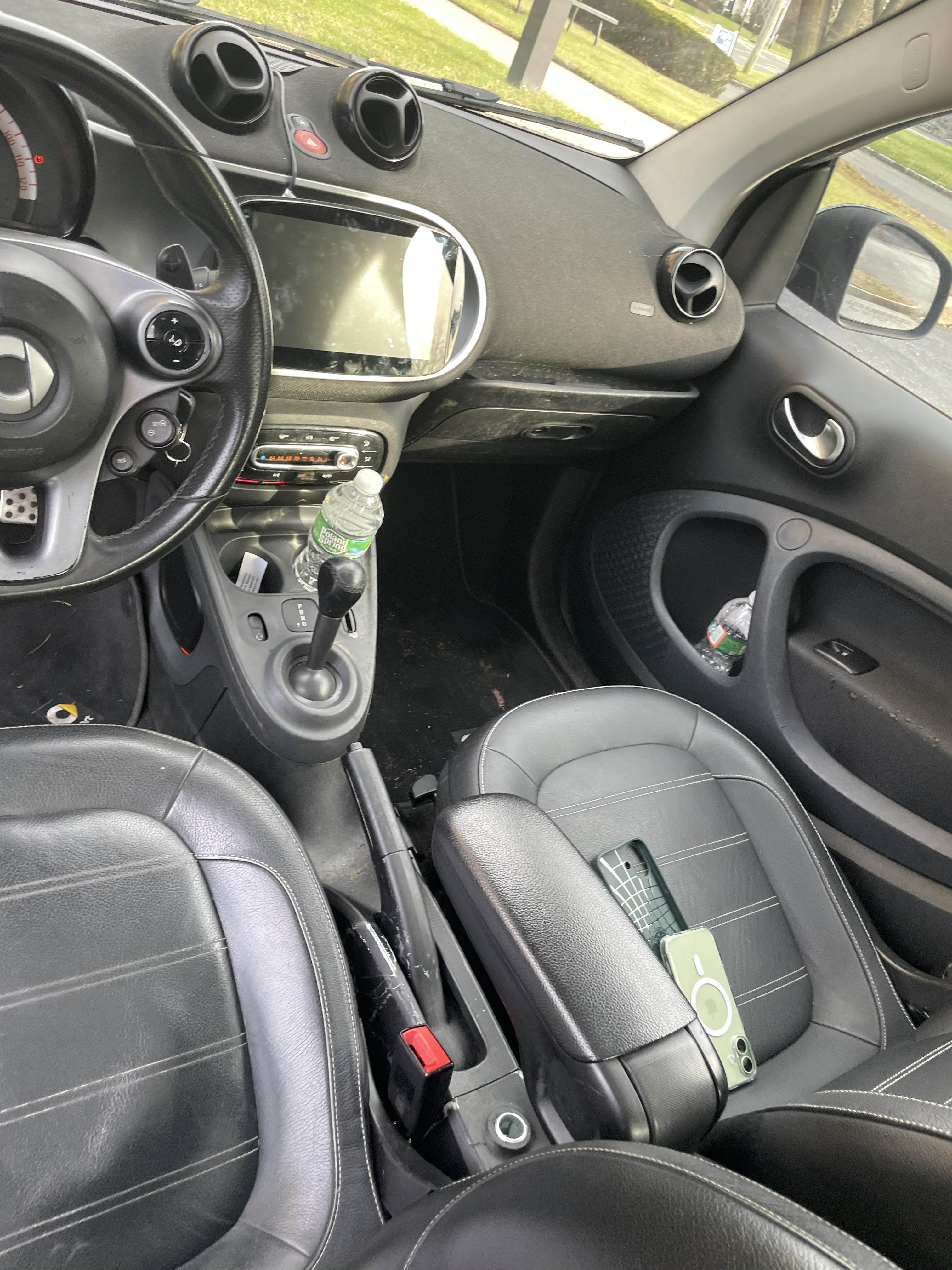 Used 2017 smart fortwo Prime RWD image 5