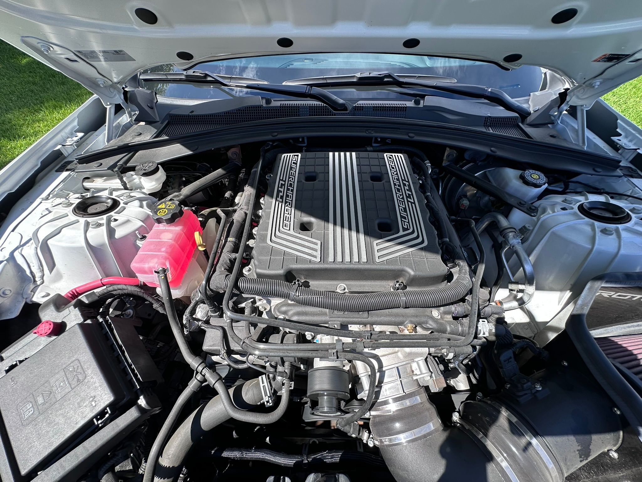 Used 2019 Chevrolet Camaro ZL1 RWD image 11