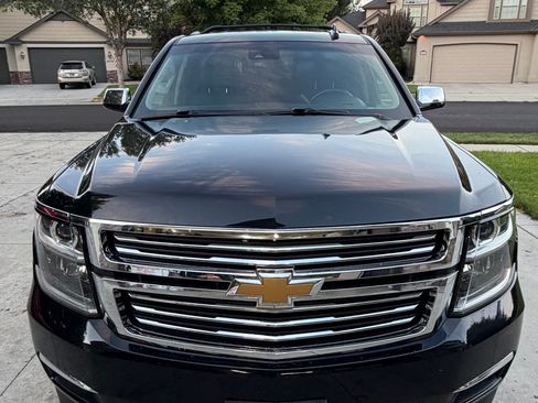 Used 2017 Chevrolet Suburban Premier RWD image 1