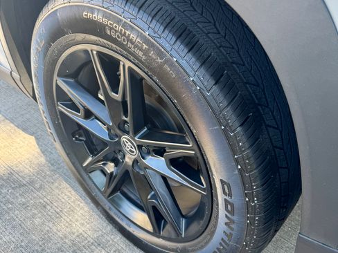 Used 2025 Toyota Grand Highlander AWD Hybrid image 13